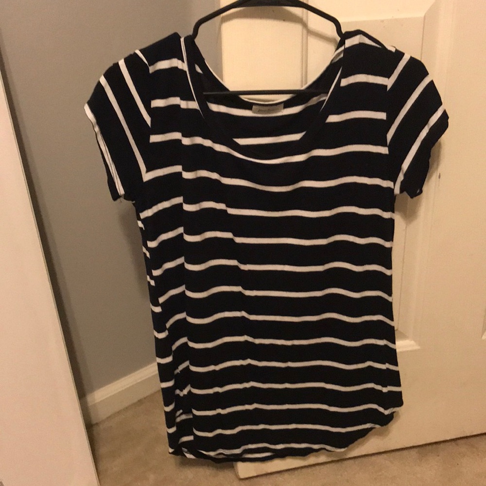 Navy blue/white striped shirt